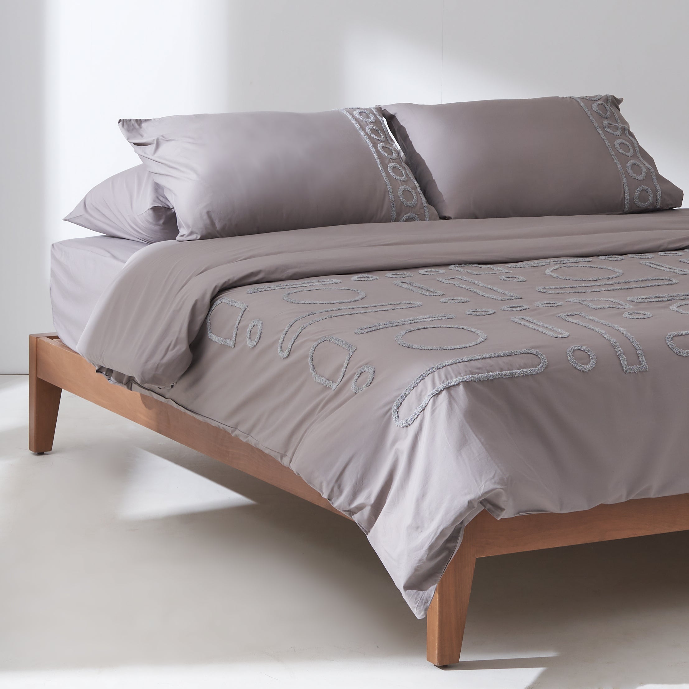 Tufted Duvet Set in Grey - Shapes