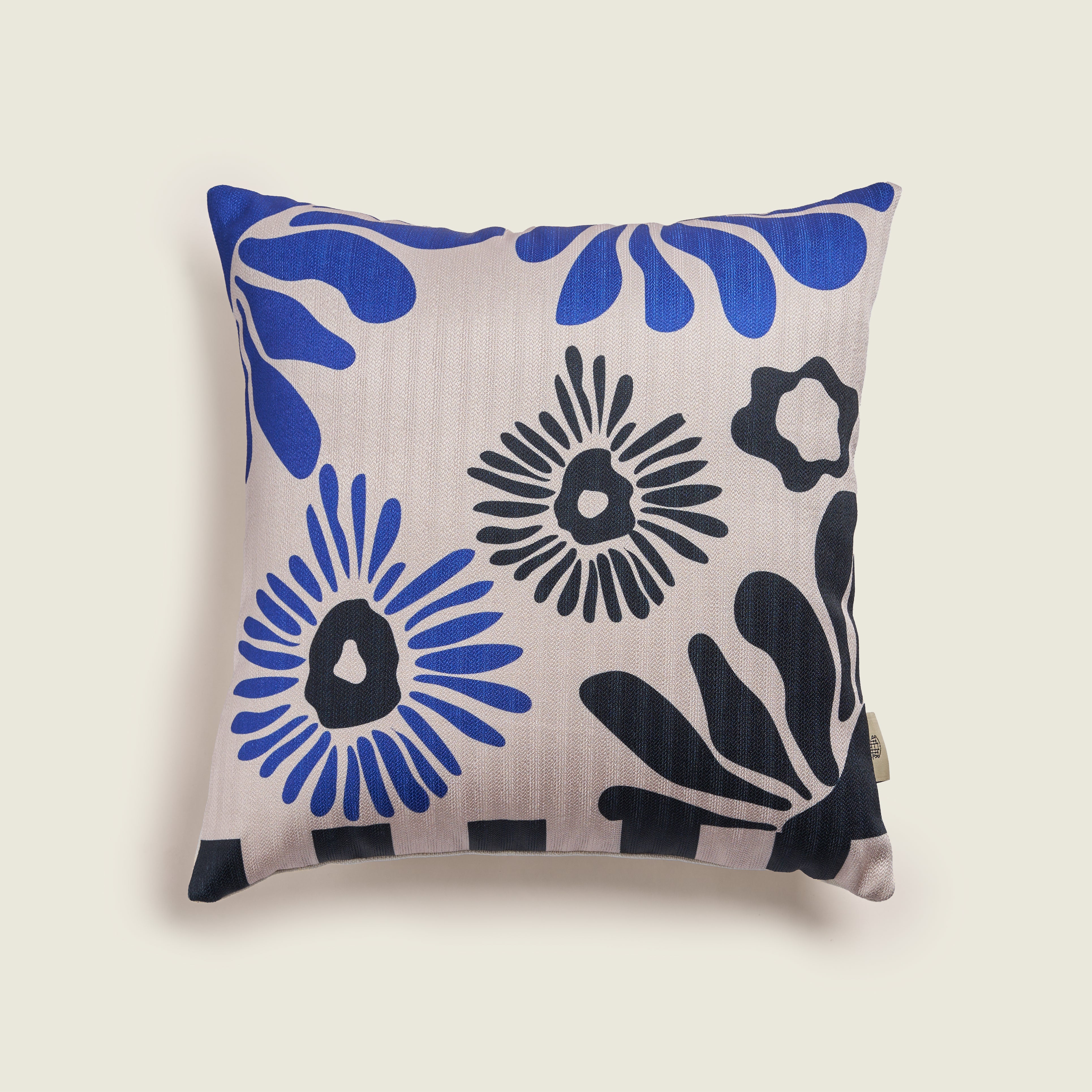 Gardenia Cushion